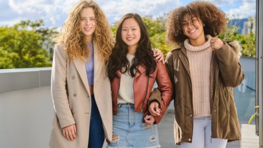 Kurtki wiosenne damskie